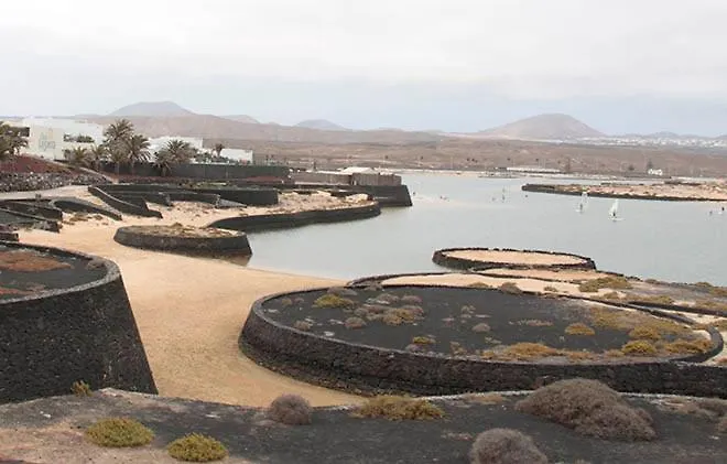 Casa Mar Azul. * Tinajo